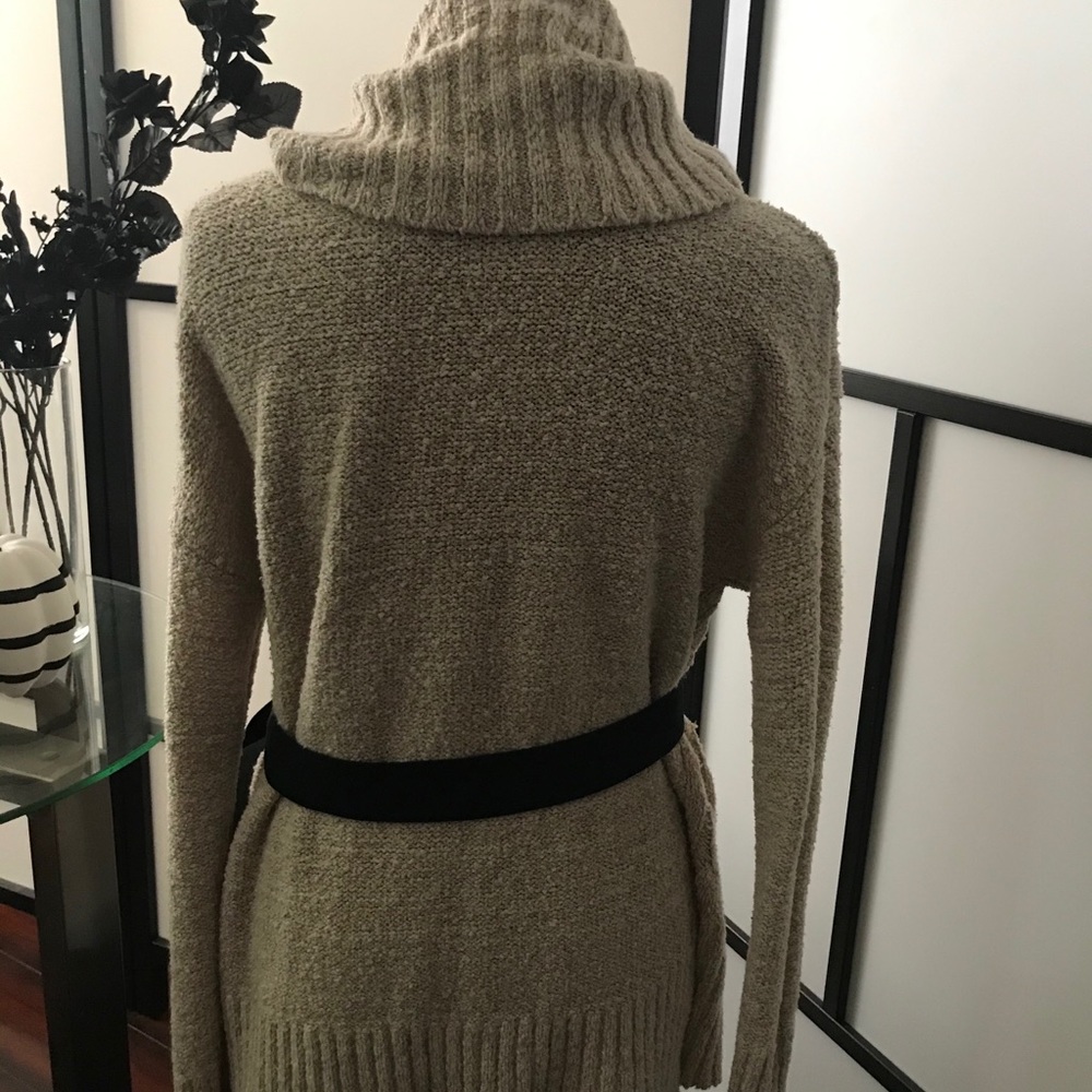 Sweater - Picture 2 of 2
